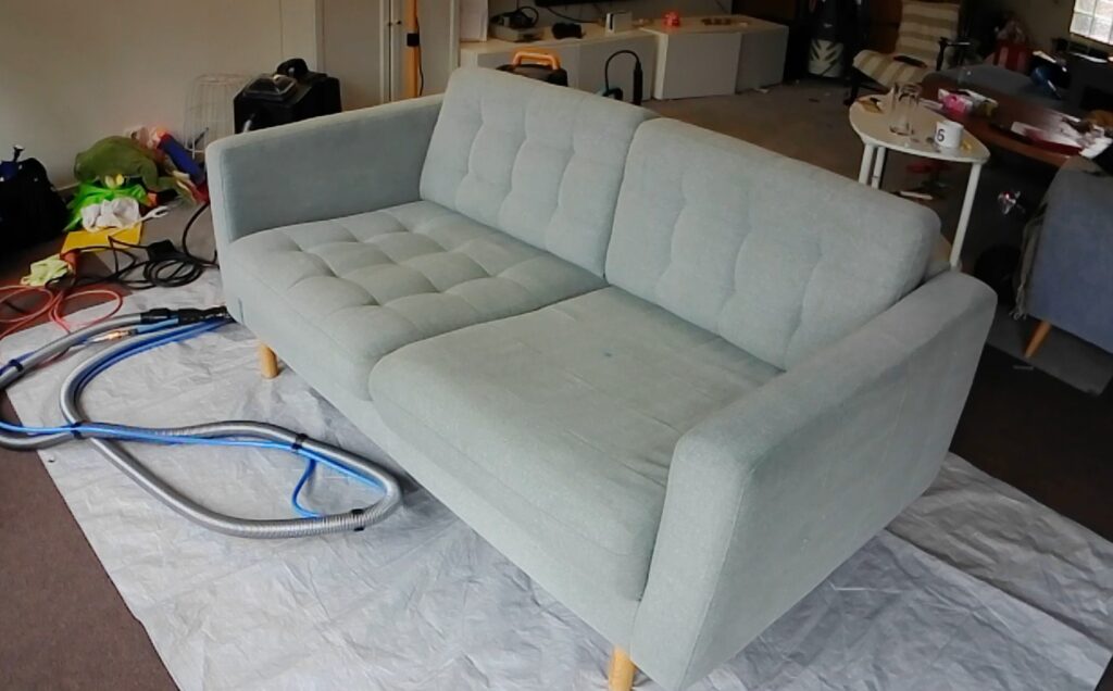 rengöring soffa finalt resultat