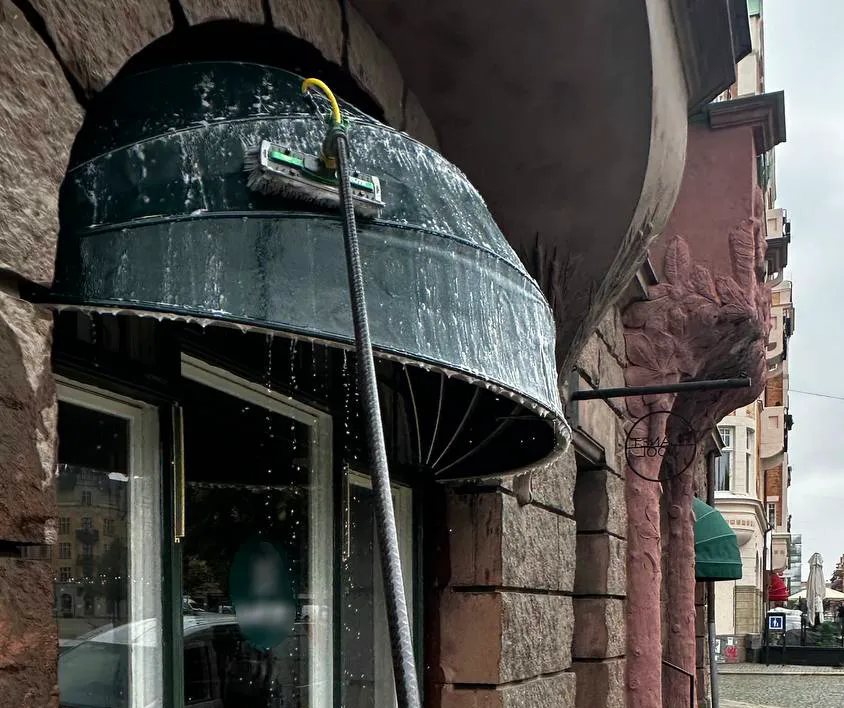 Markistvätt i Malmö för en BRF - rengöring markis - Thefläck städtjänst kvadrat