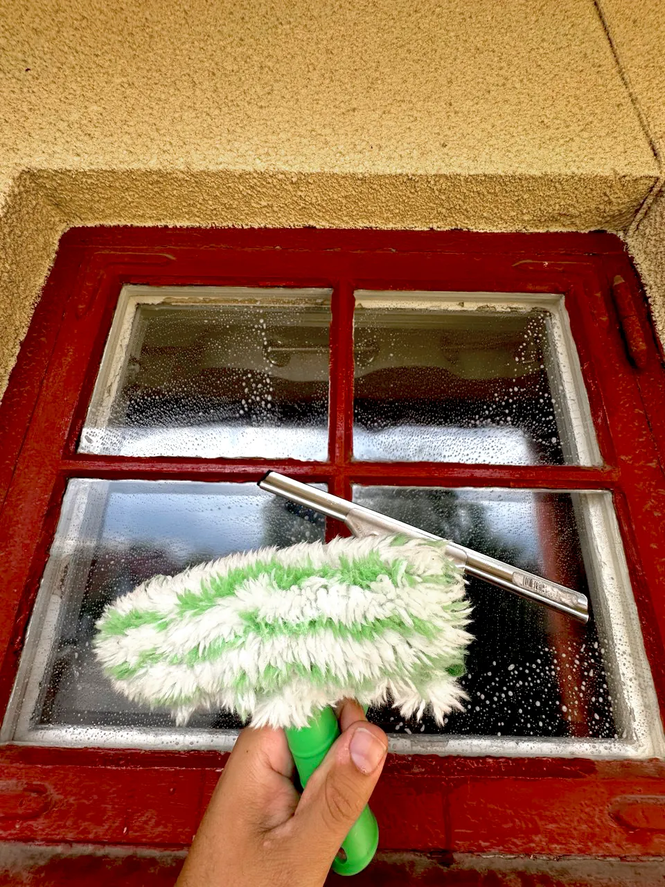 Fönsterputs Lomma när rutorna är små men kraven är stora - Thefläck